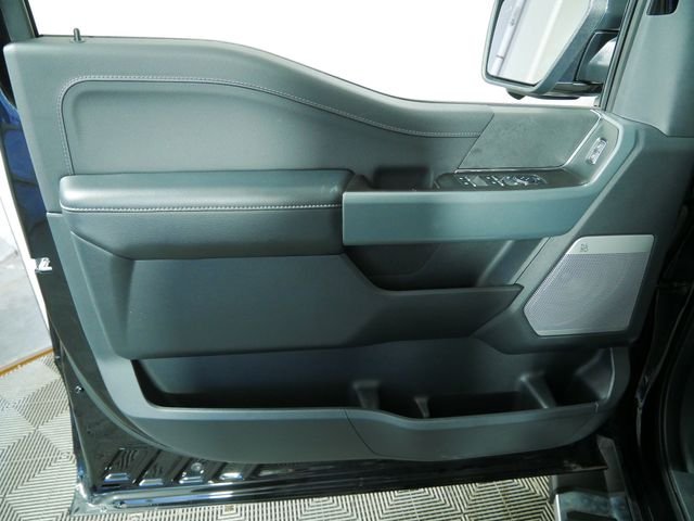 Used 2024 Black Ford XLT image 19