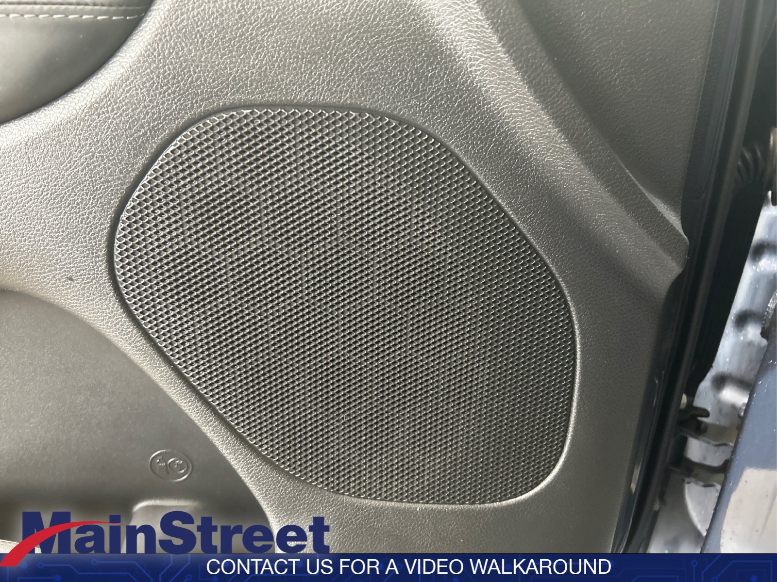 Used 2021 Slate Blue Pearlcoat Jeep Overland image 30