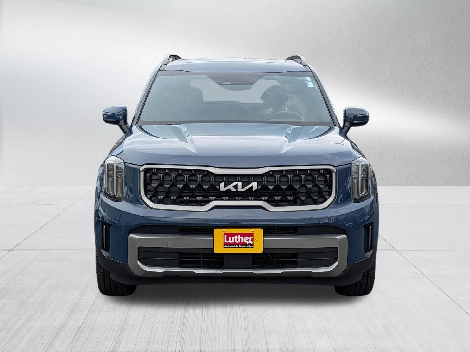 Used 2023 Kia Telluride EX X-Line with VIN 5XYP3DGC3PG354435 for sale in Minneapolis, Minnesota