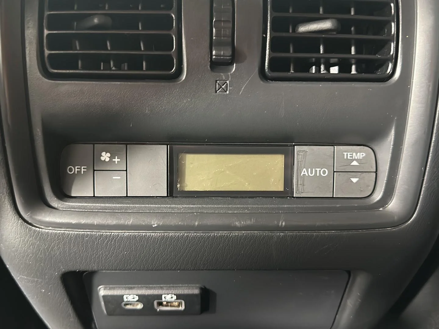 Used 2019 Midnight Pine Metallic Nissan SV image 22
