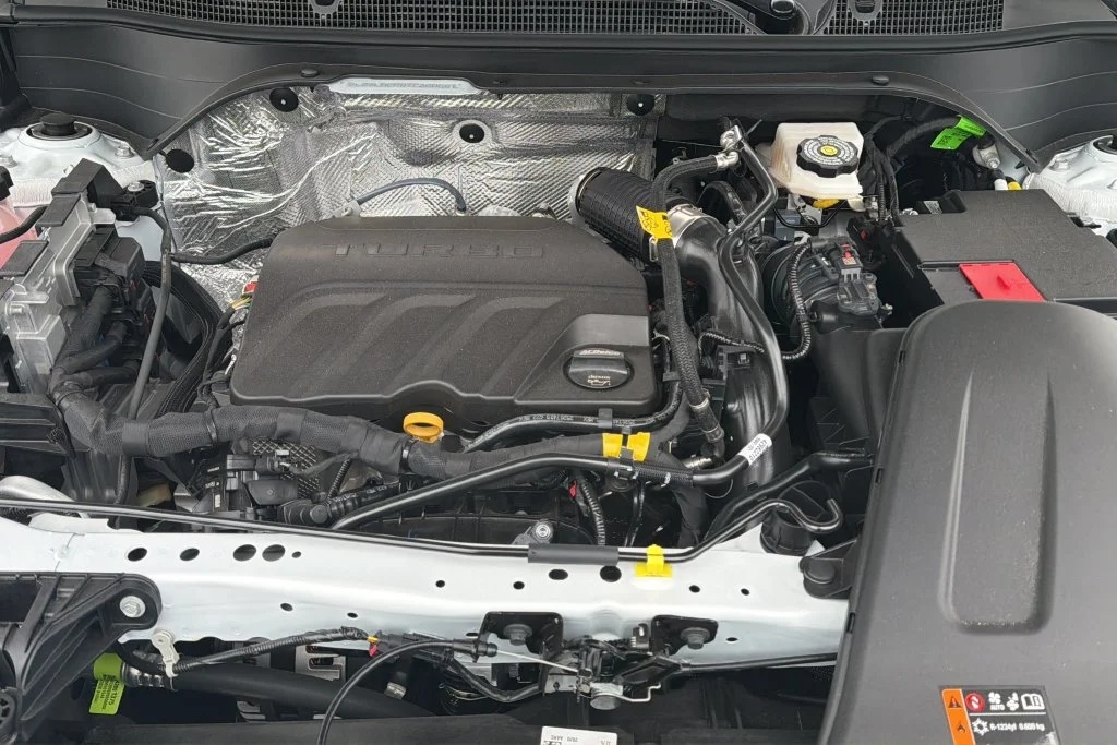 New 2026 Summit White Chevrolet LT image 10