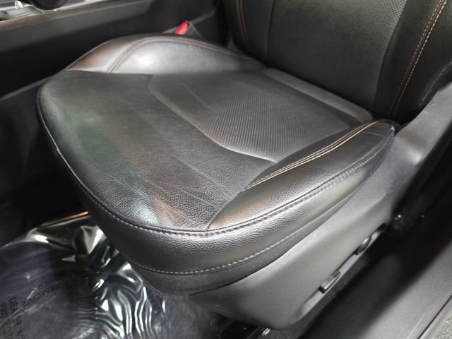 Used 2022 Silver Jeep Latitude Lux image 27