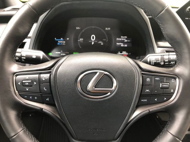 Certified Used 2025  Lexus 300h Premium image 26