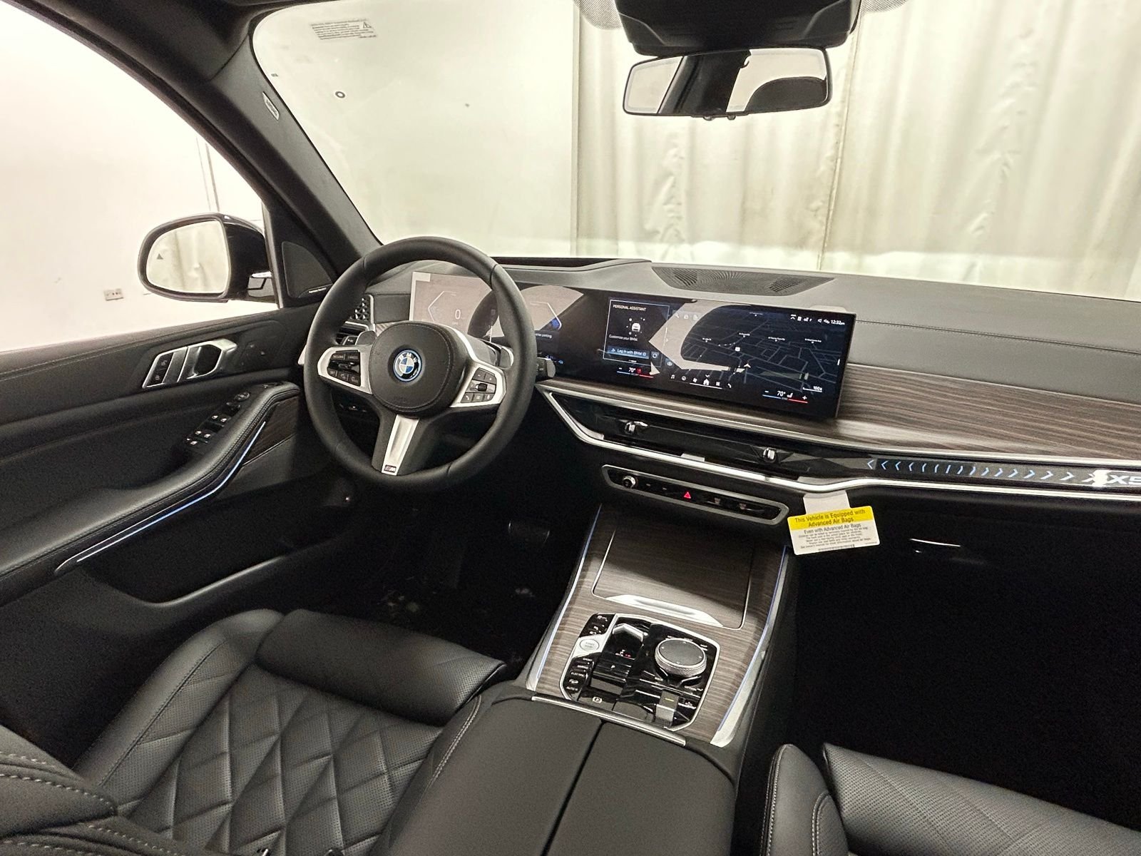 New 2026 Dravit Gray Metallic BMW xDrive50e image 10