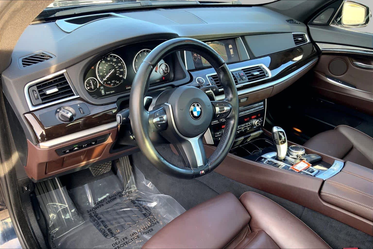 Certified Used 2017 Black Sapphire Metallic BMW 535i xDrive image 18