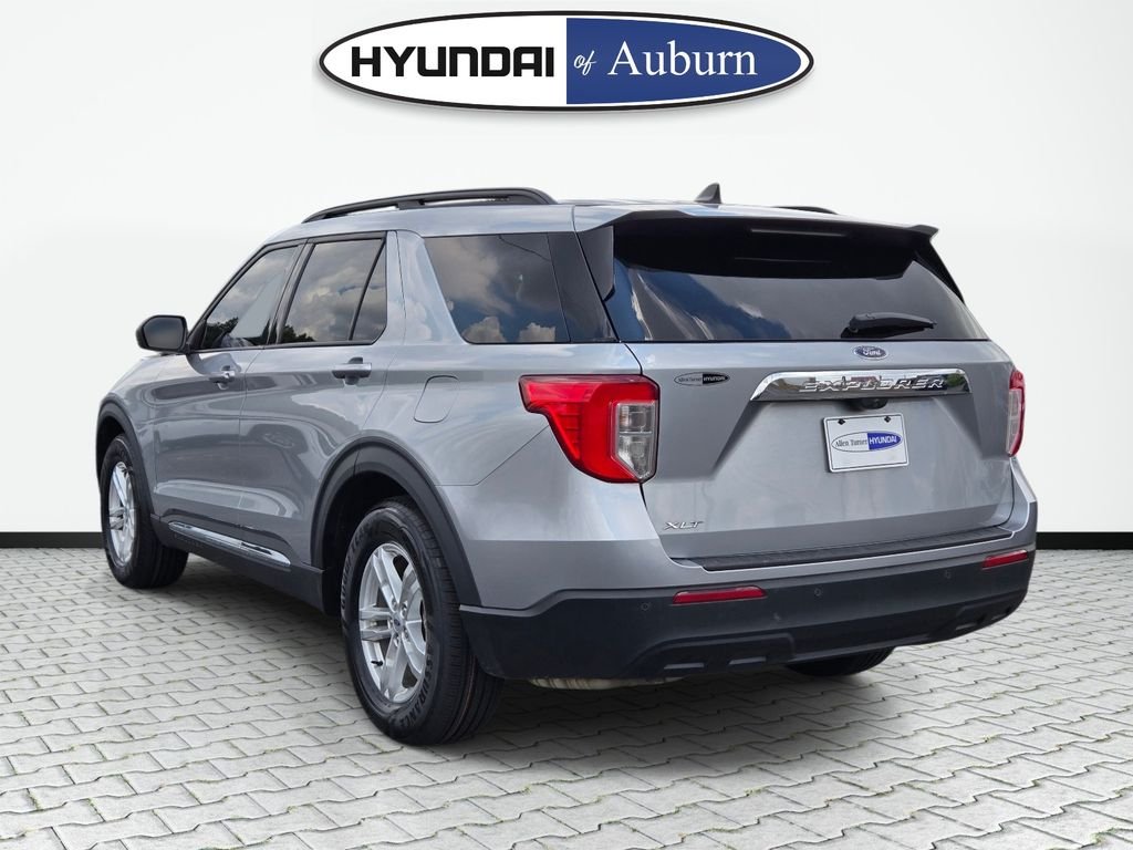 Used 2023 Silver Ford XLT image 9