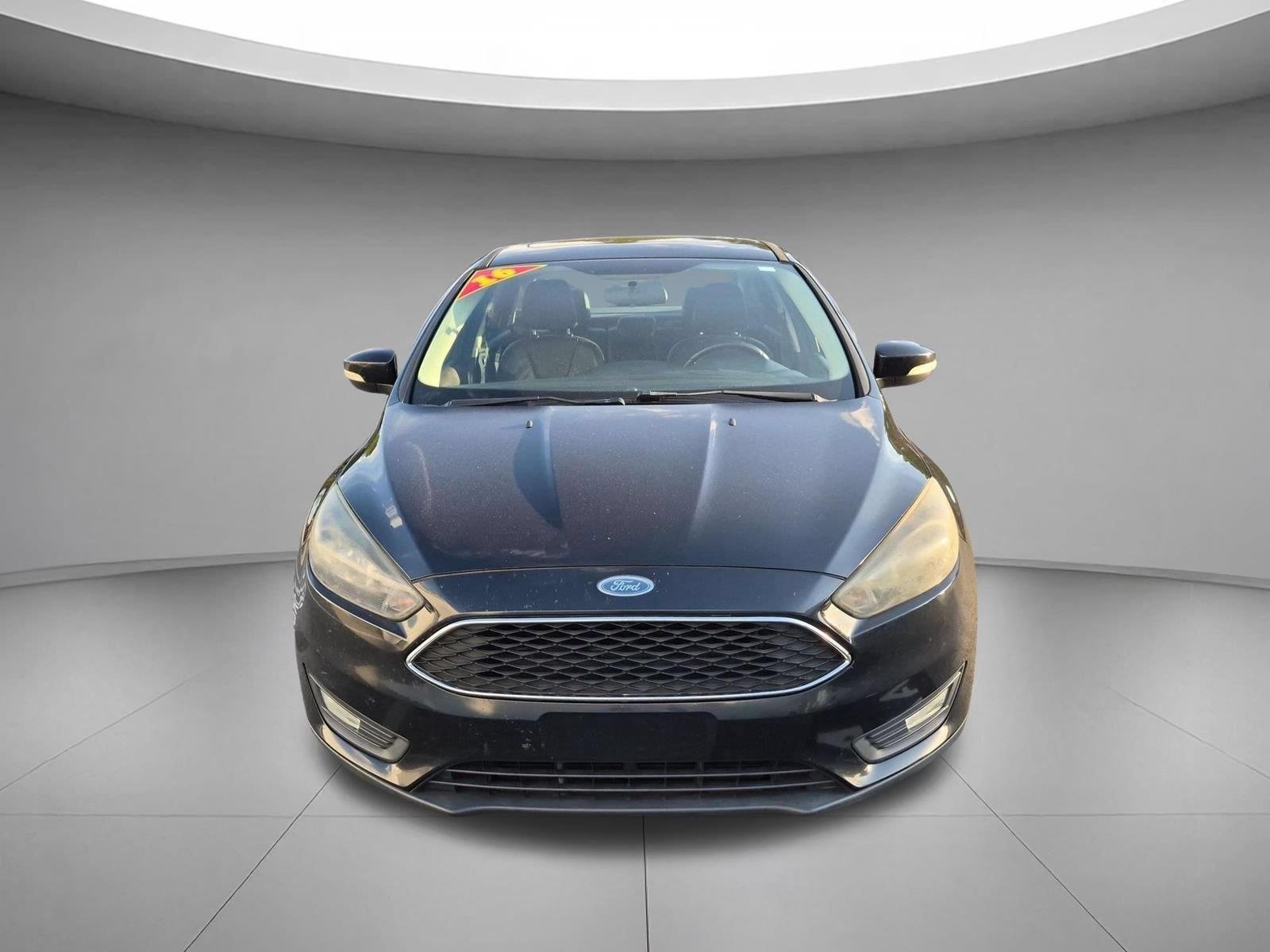 Used 2016 Shadow Black Ford SE image 8
