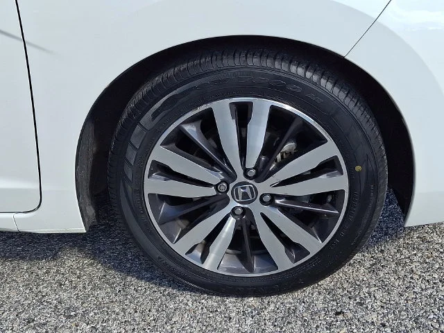 Used 2017 White Honda EX image 8