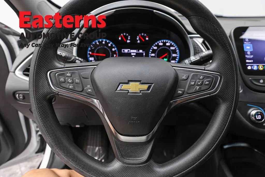 Used 2024 White Chevrolet LT image 10