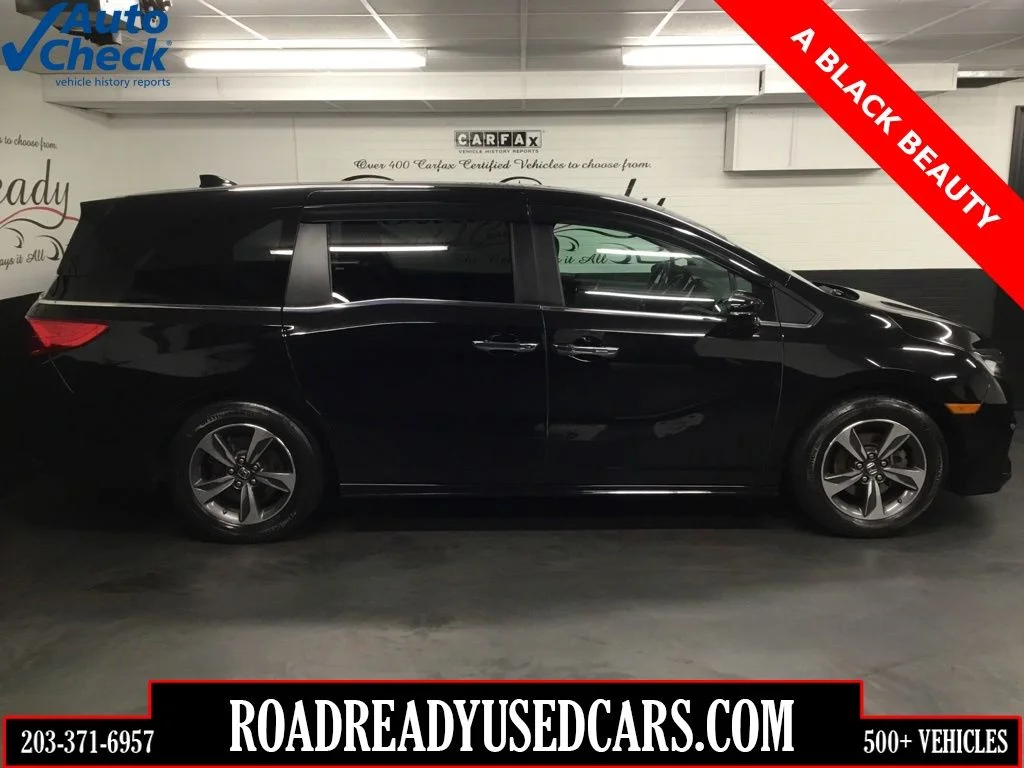 2018 Honda Odyssey Touring's photo