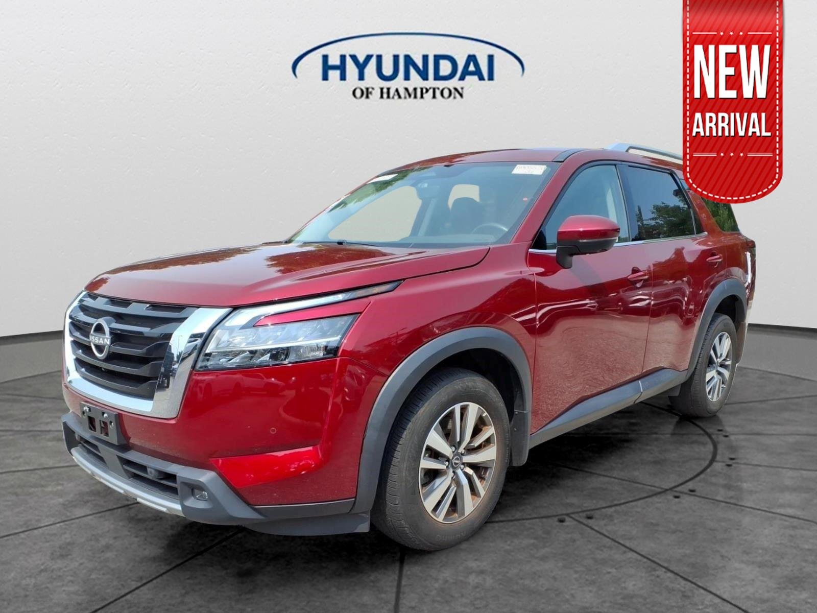 2024 Nissan Pathfinder SL - Photo 1