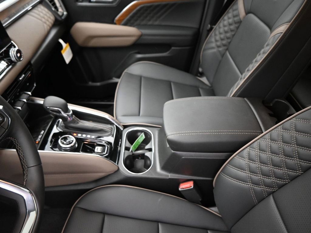 2026 GMC Canyon Denali - Photo 16