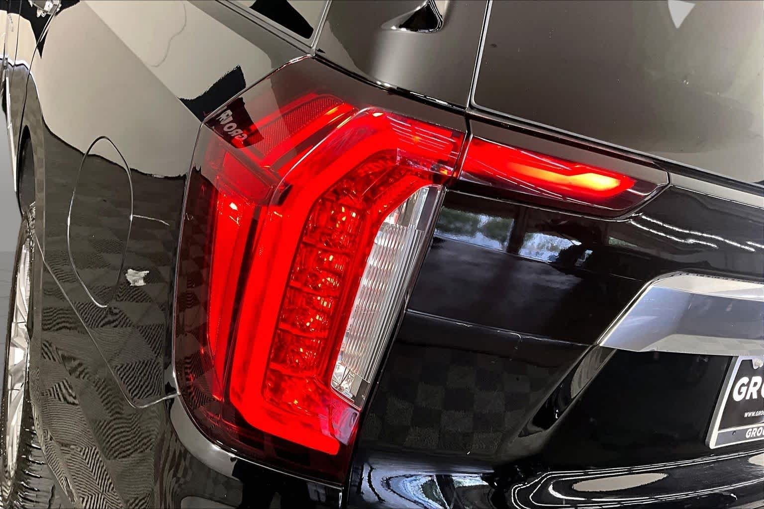 Used 2024 Onyx Black GMC Denali image 28