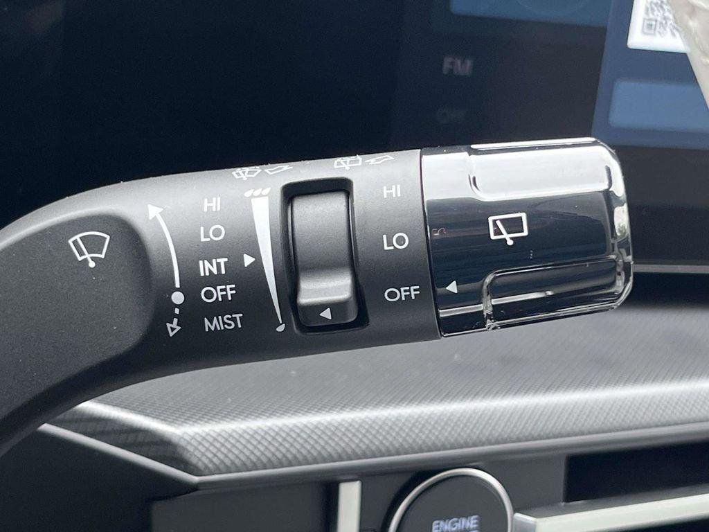 New 2026 White Hyundai SEL FWD image 73