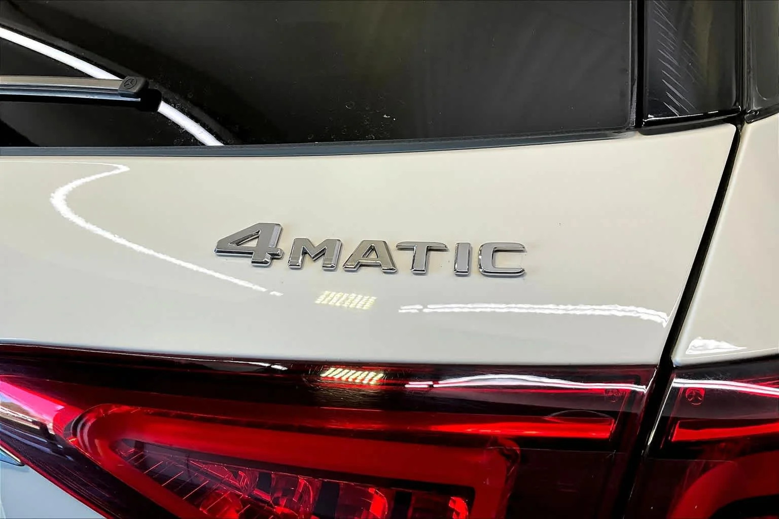 Certified Used 2021 Polar White Mercedes-Benz GLE 350 image 9