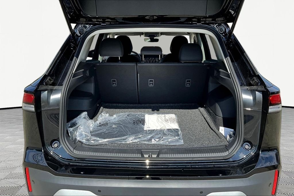 New 2026 Black Volkswagen 2.0T S image 23