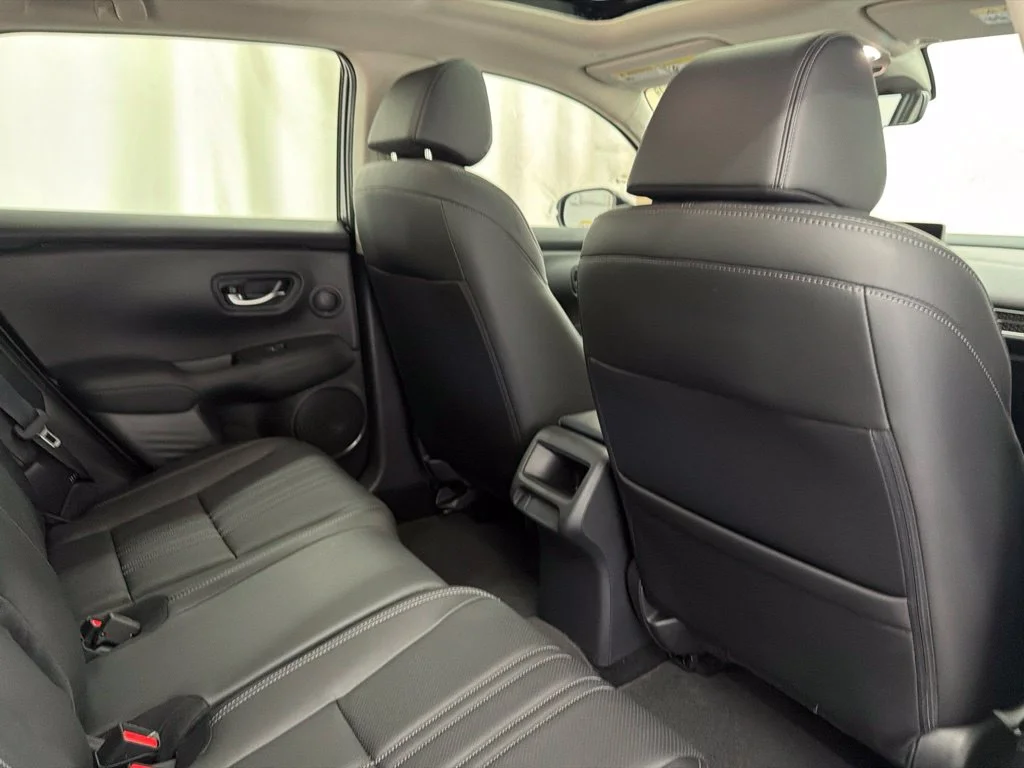 Used 2026 Silver Honda EX-L image 27