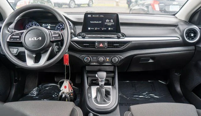 Used 2024 Currant Red Kia LXS image 14