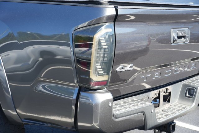 Used 2016 Gray Toyota Limited image 19