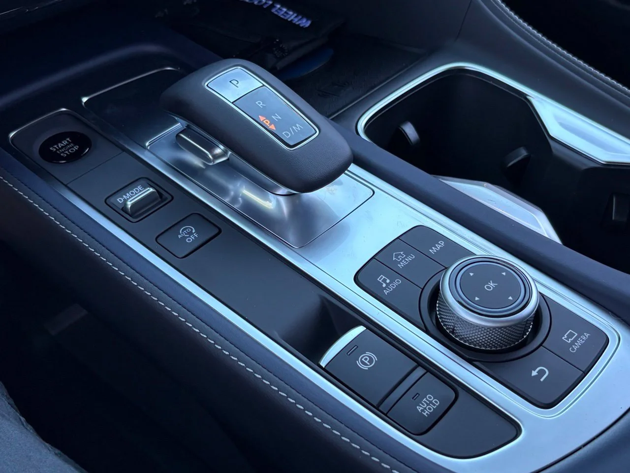 New 2027 RADIANT WHITE INFINITI Sport AWD image 26