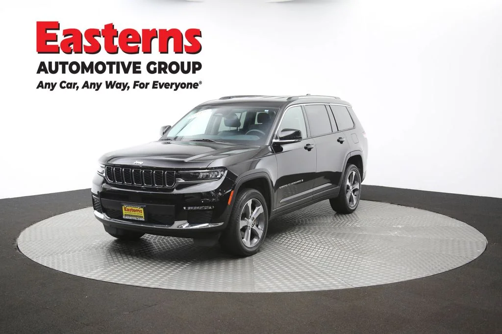 Used 2023 Black Jeep Limited image 59