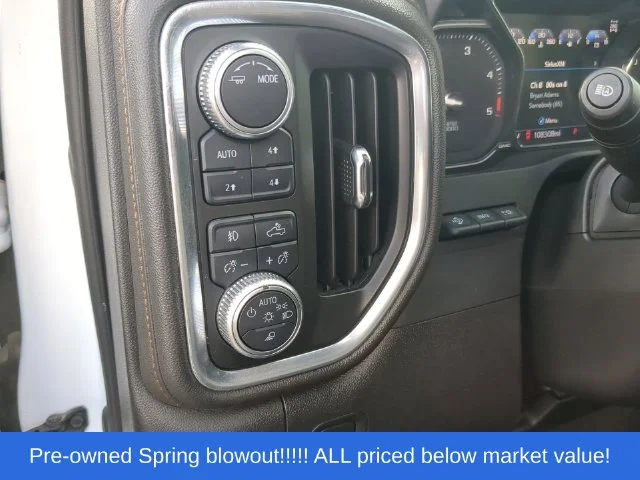 Used 2022 White GMC AT4 image 26