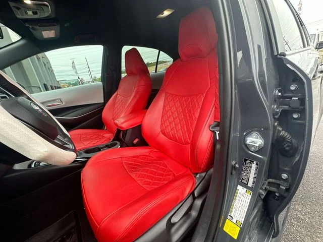 Used 2023  Toyota SE image 13
