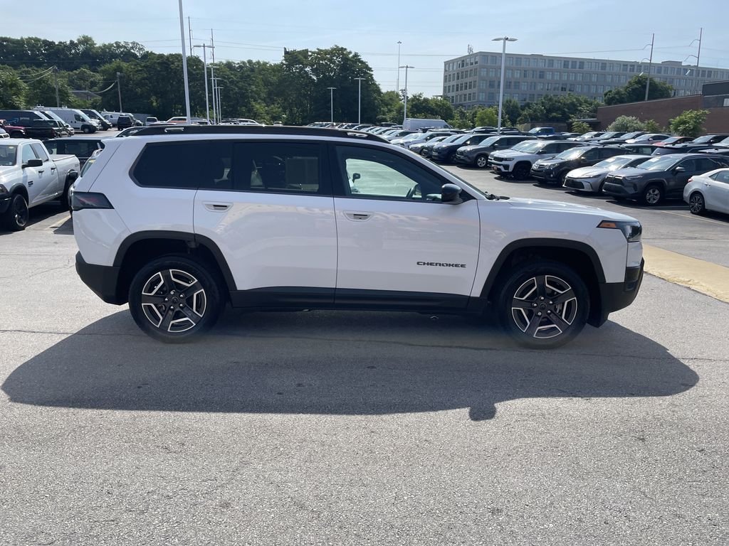 Used 2026 White Jeep Laredo image 7