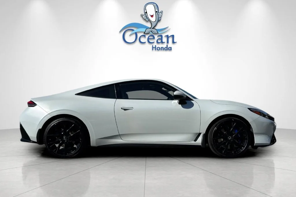 Used 2026 Winter Frost Pearl Honda  image 3