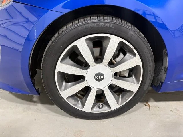 Used 2013 Blue Kia SX image 12
