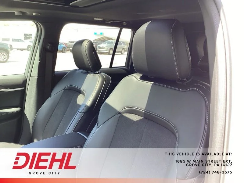 Used 2026 White Jeep Altitude image 19