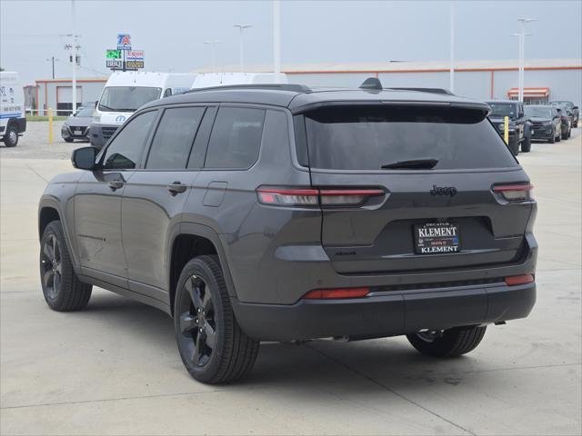New 2026 Baltic Gray Metallic Clear-Coat Exterior Paint Jeep Limited image 4