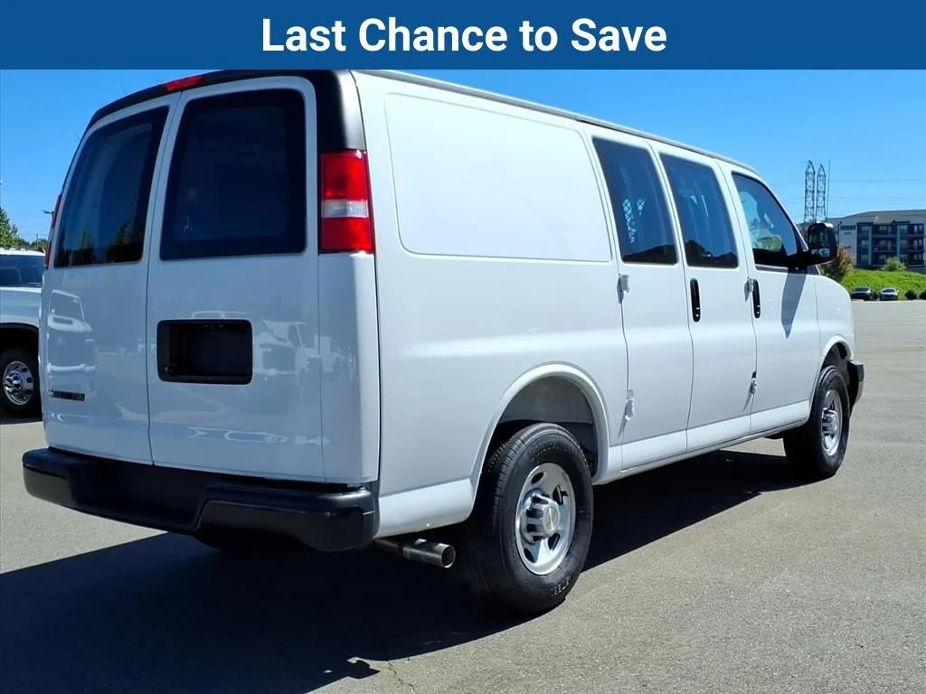 2025 Chevrolet Express Cargo Work Van - Photo 28
