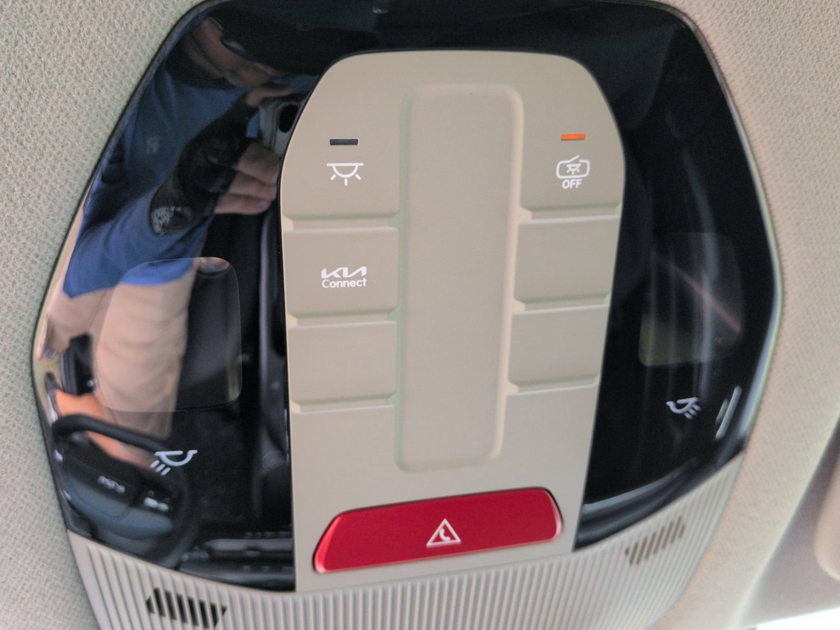 New 2026 Steel Gray Kia LXS image 18