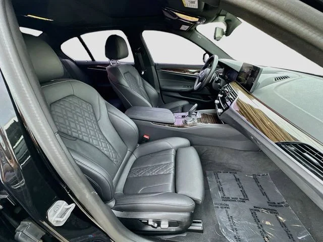 Used 2023 Black BMW 540i image 30
