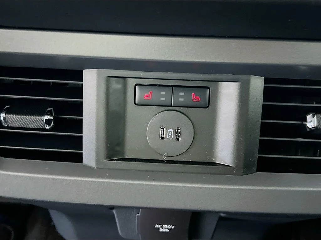 New 2026 Avalanche Ford Lariat image 30