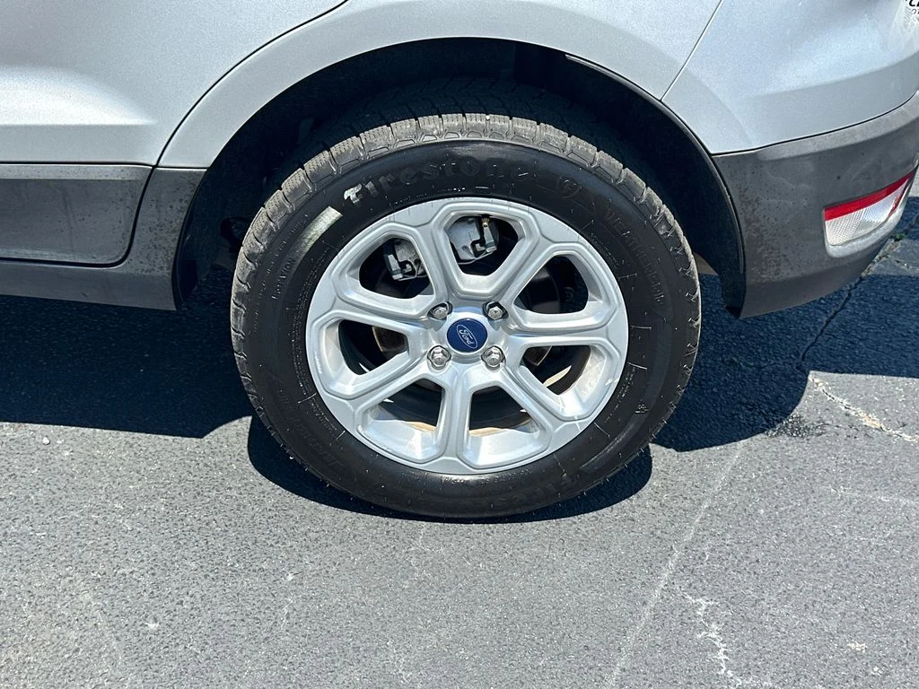 Used 2020 Silver Ford SE image 19