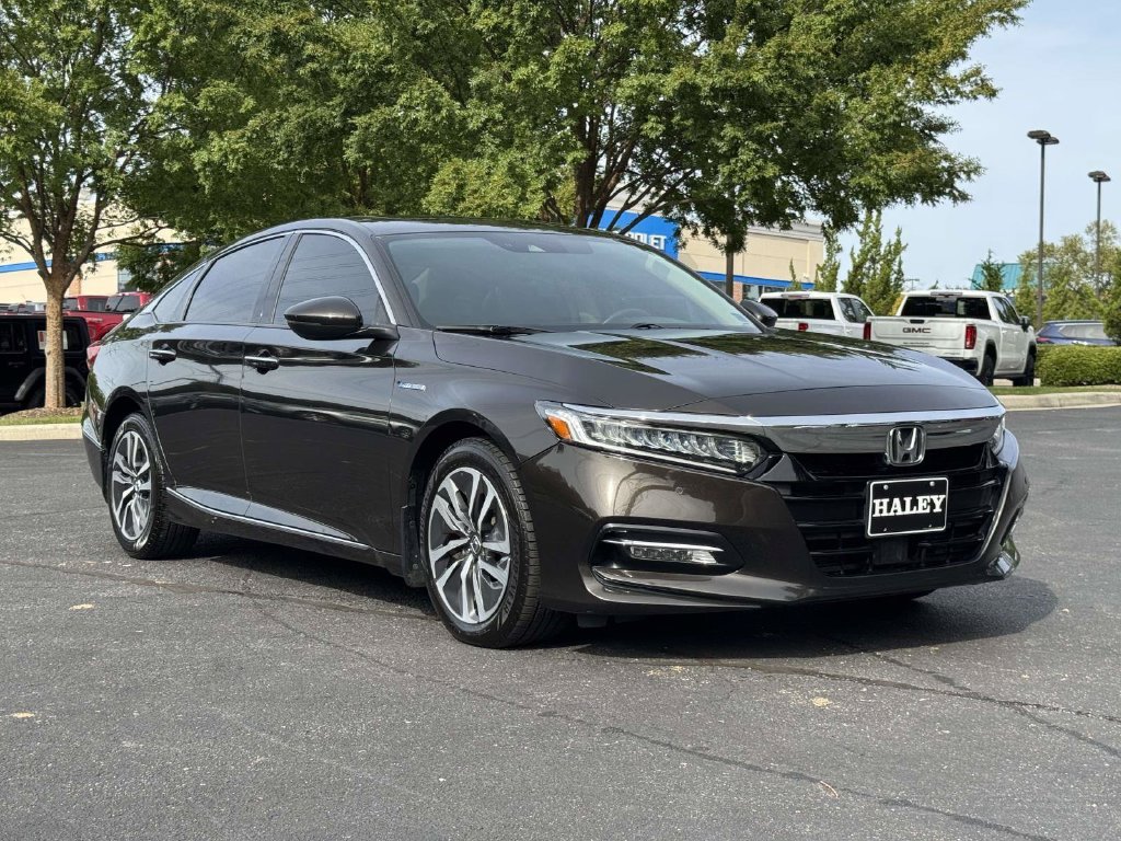 Used 2018 Black Honda Touring image 2