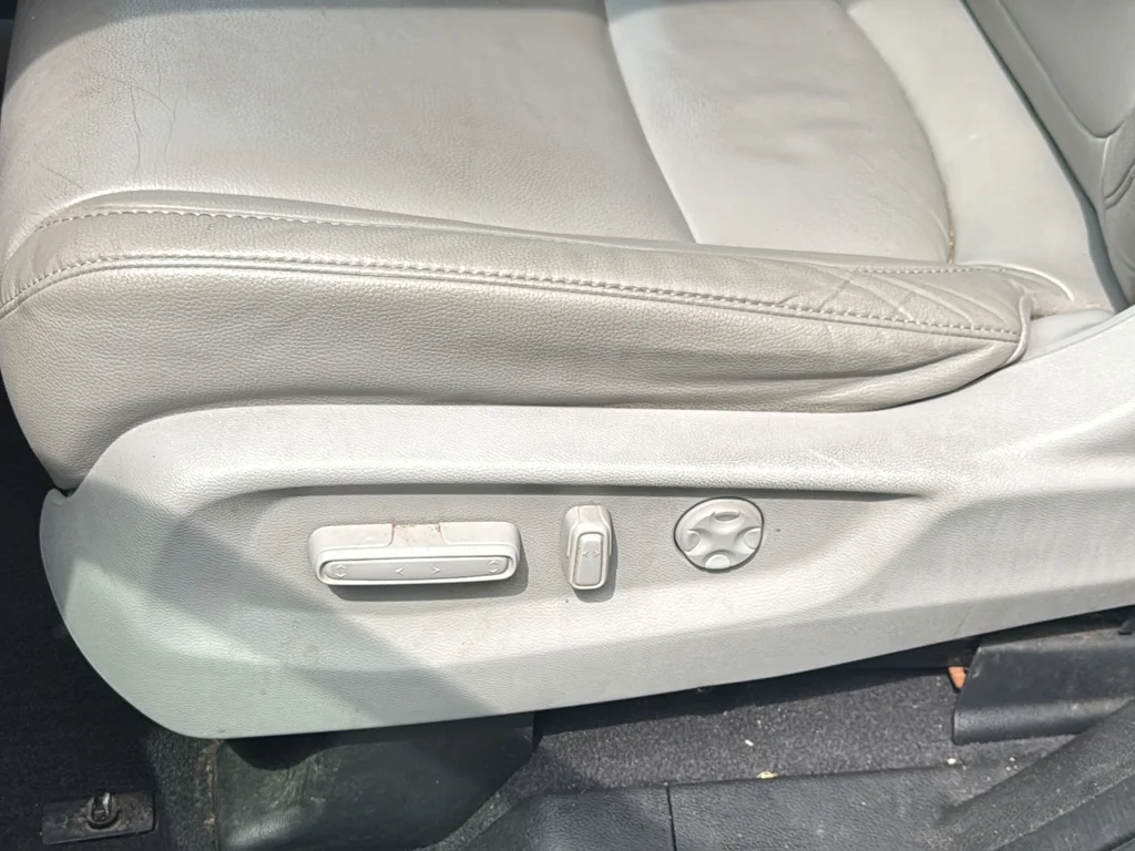 Used 2019  Honda EX-L image 18