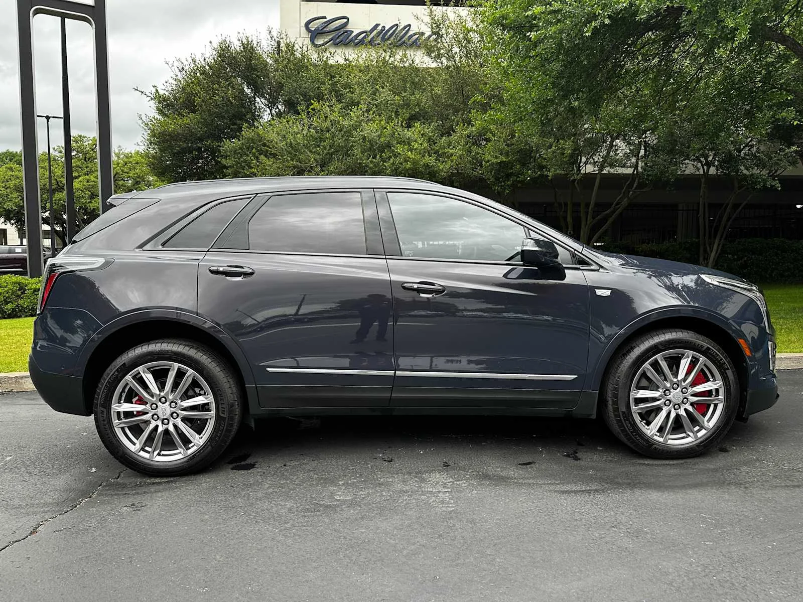 2025 Cadillac XT5 Sport - Photo 6
