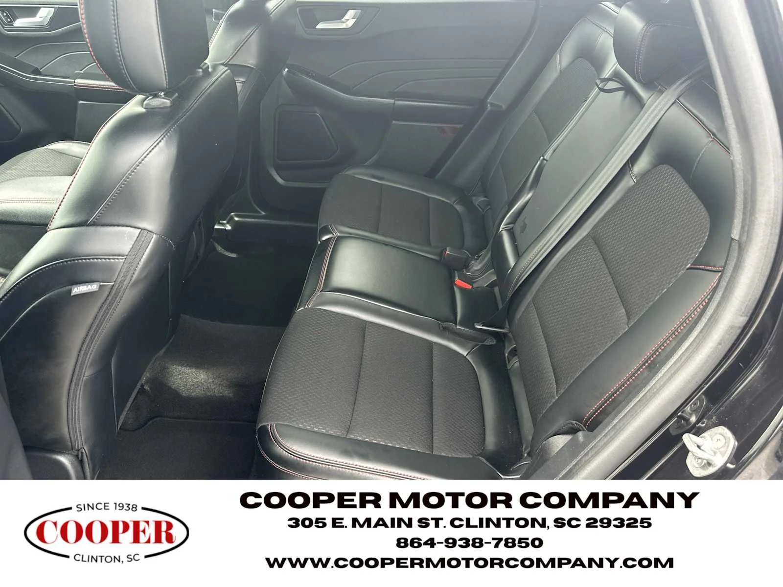 Used 2025 Agate Black Metallic Ford ST-Line image 20