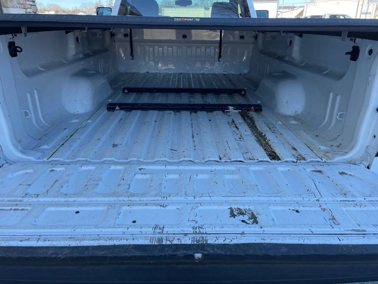 Used 2018 Summit White Chevrolet LS 4x4 2dr Regular Cab 8 ft. LB image 7