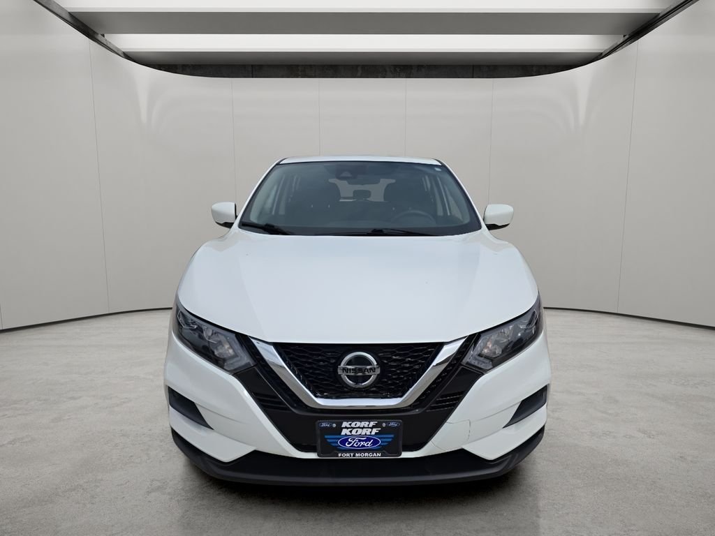 Used 2022 White Nissan SV image 8