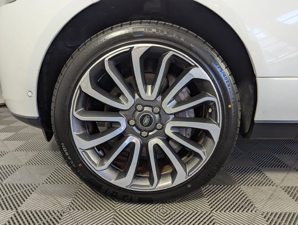 Certified Used 2016 White Land Rover 5.0L V8 Supercharged image 21