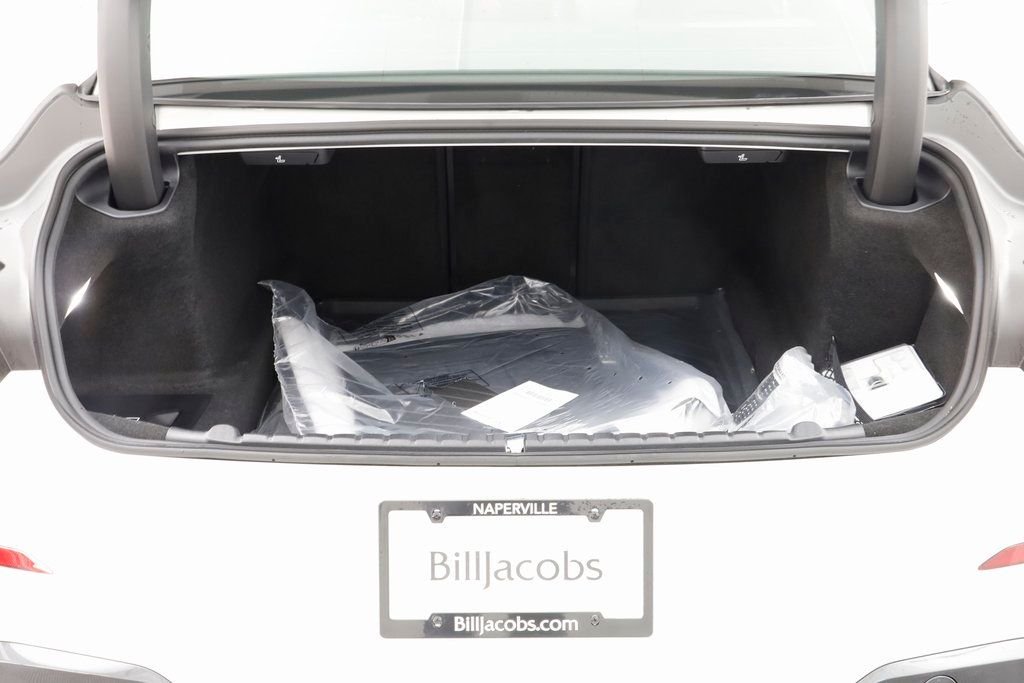 2025 BMW 8 Series 840i - Photo 19