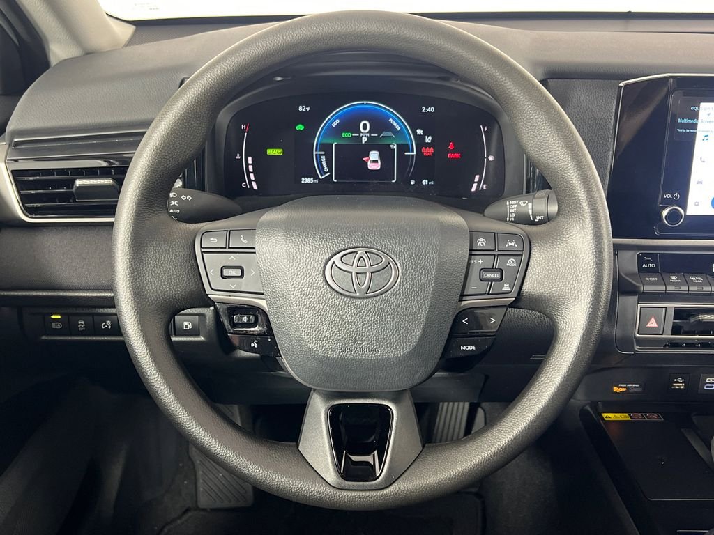 2025 Toyota Camry LE - Photo 23