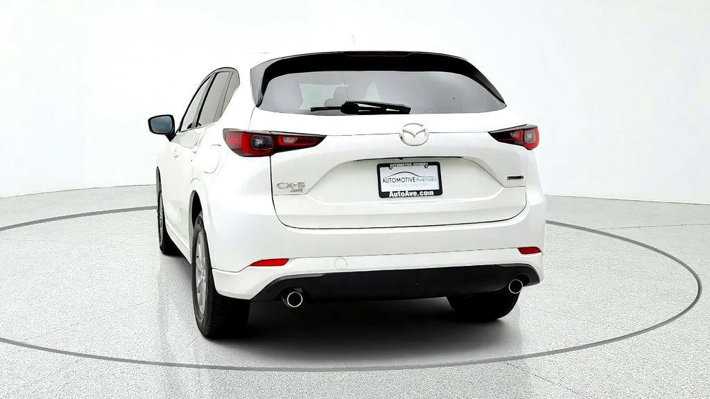 Used 2024 Rhodium White Metallic Mazda 2.5 S Select Package AWD image 6