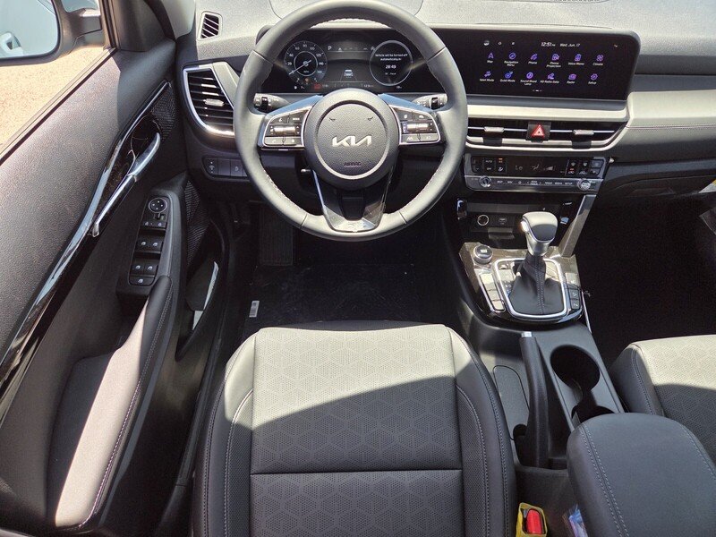New 2026 Pluton Blue Kia EX image 9