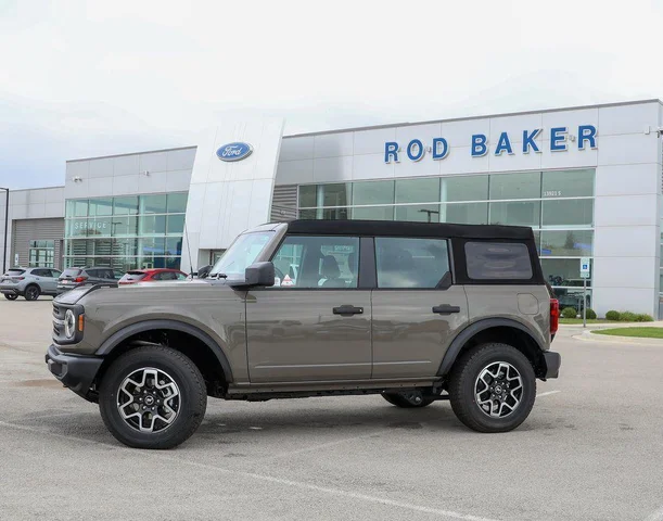 2025 Ford Bronco Base