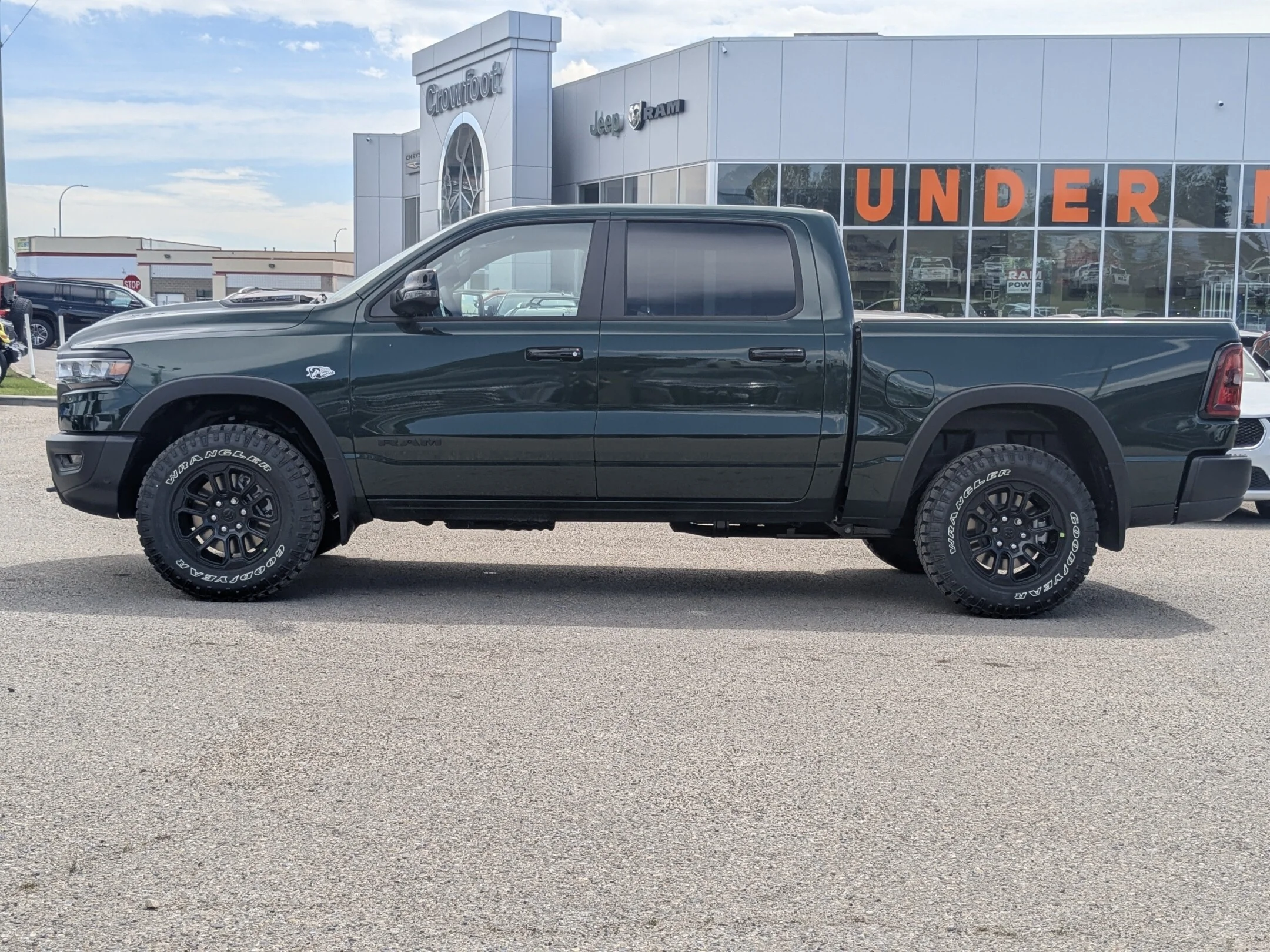 New 2026 Green RAM Rebel - - Level 2 Grp - Luxury Leather - Pano Sunroof - Harman/Kardon Audio & More! image 5